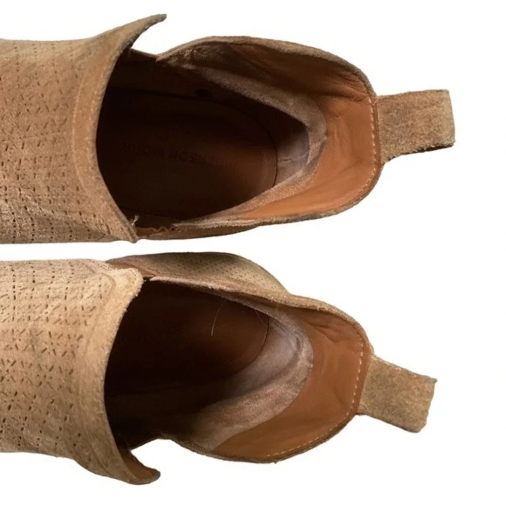 Sigerson Morrison Textured Slip On‎ Boots Booties Camel Tan SZ Euro 38.5 US 8